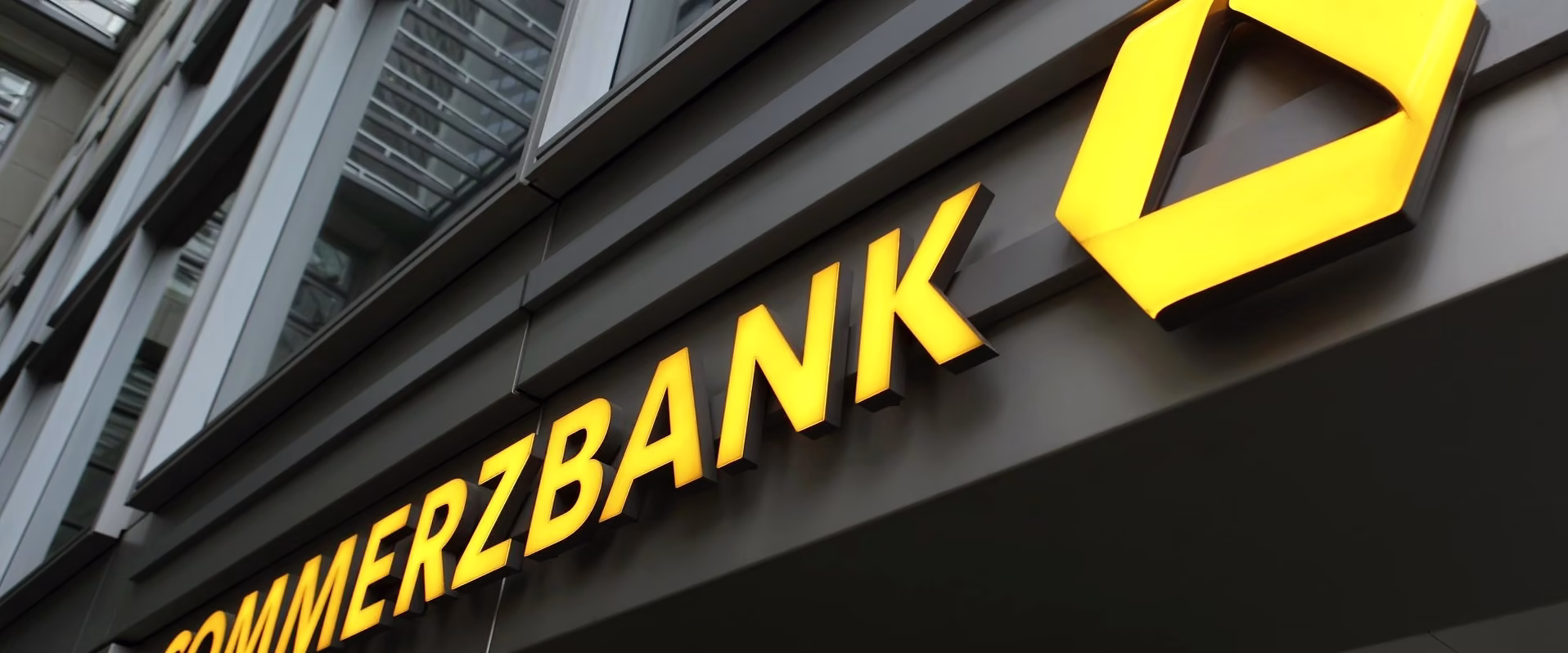 Commerzbank - Hero